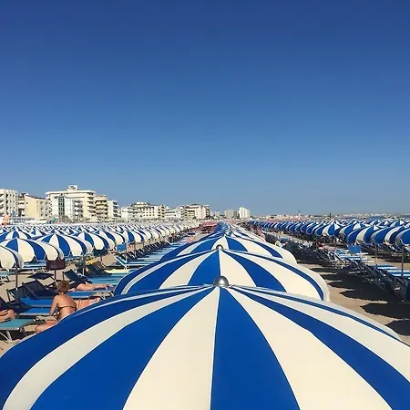 Szálloda Avila In 3*